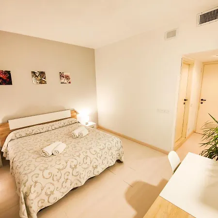Hotel Tenesi 2*