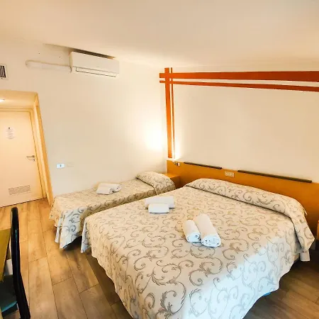 Hotel Tenesi 2*
